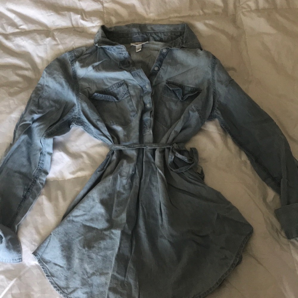 Liz Lange Maternity Top